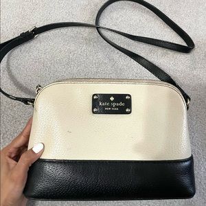 Kate Spade - Bay Street Hanna Cream/Black Crossbody Bag